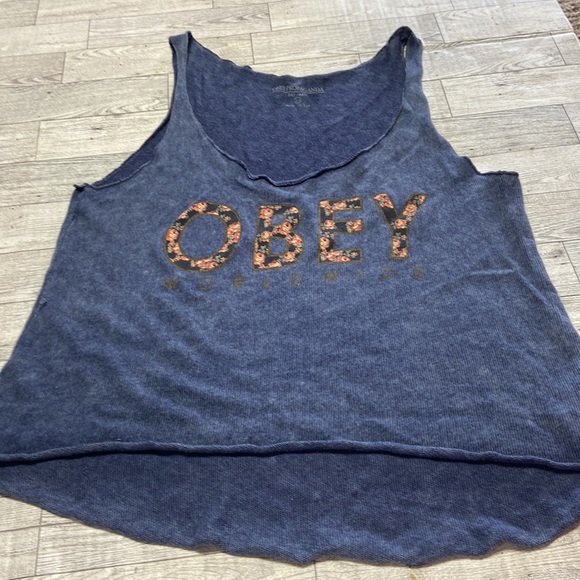 Obey - Picture 4 of 5